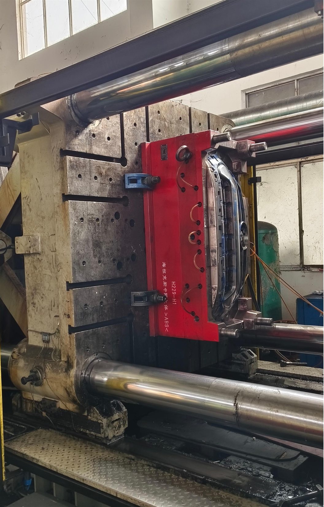 Automotive component tooling reviewed at an independent manufacturing facility